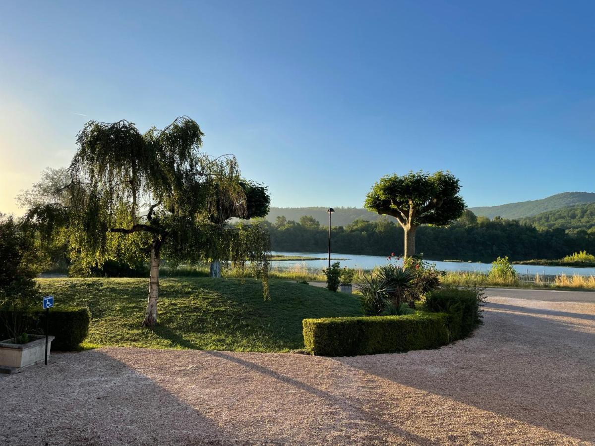 Hotel Restaurant Du Lac Boussens  Exteriör bild