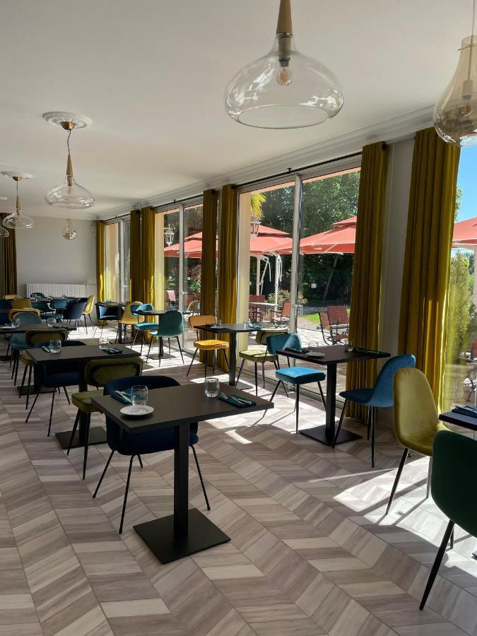Hotel Restaurant Du Lac Boussens  Exteriör bild